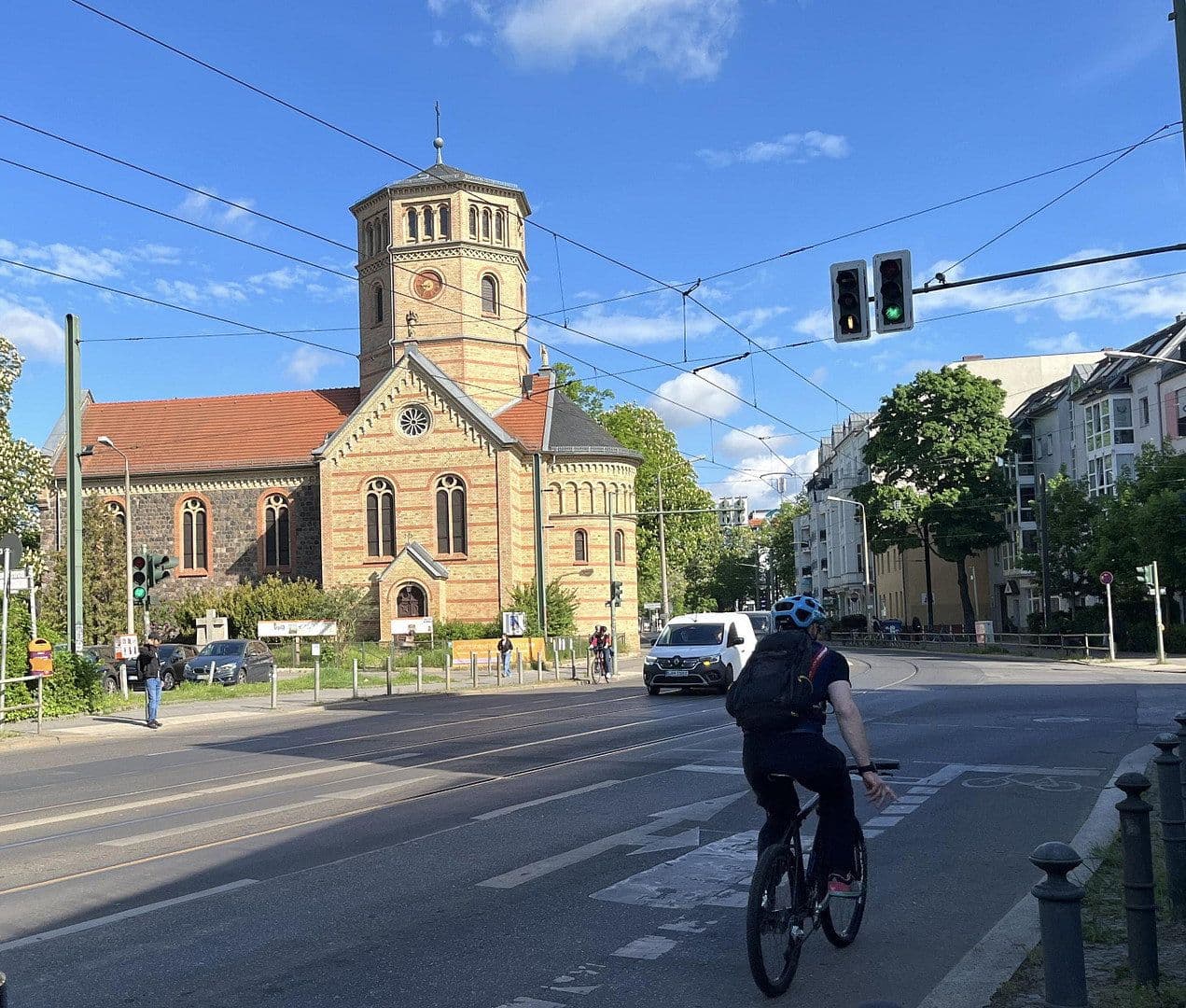 Prodej pozemku 1.421 m², Berlin, Berlín Prodej pozemku 1.421 m², Berlin, Berlín