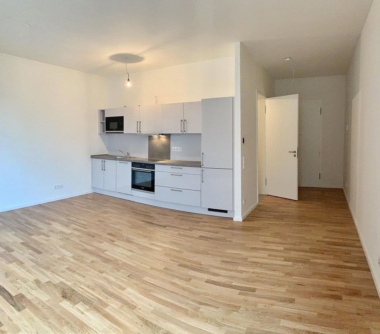 Pronájem bytu 1+1 40 m², Genthiner Str. 46, Berlin, Berlín Pronájem bytu 1+1 40 m², Genthiner Str. 46, Berlin, Berlín