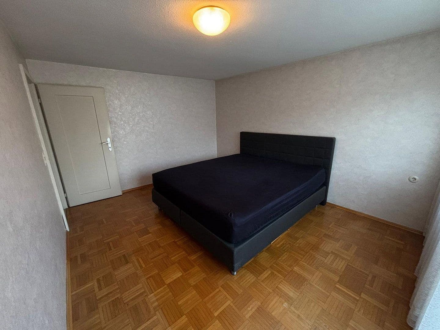 Prodej domu 96 m², pozemek 1.092 m², Bretzfeld, Bádensko-Württembersko Prodej domu 96 m², pozemek 1.092 m², Bretzfeld, Bádensko-Württembersko