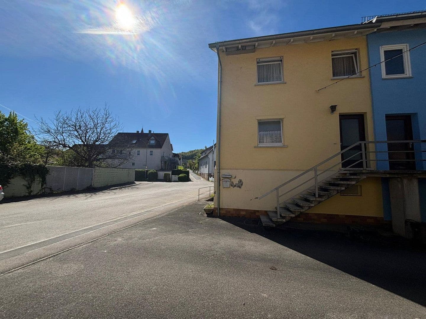 Prodej domu 96 m², pozemek 1.092 m², Bretzfeld, Bádensko-Württembersko Prodej domu 96 m², pozemek 1.092 m², Bretzfeld, Bádensko-Württembersko