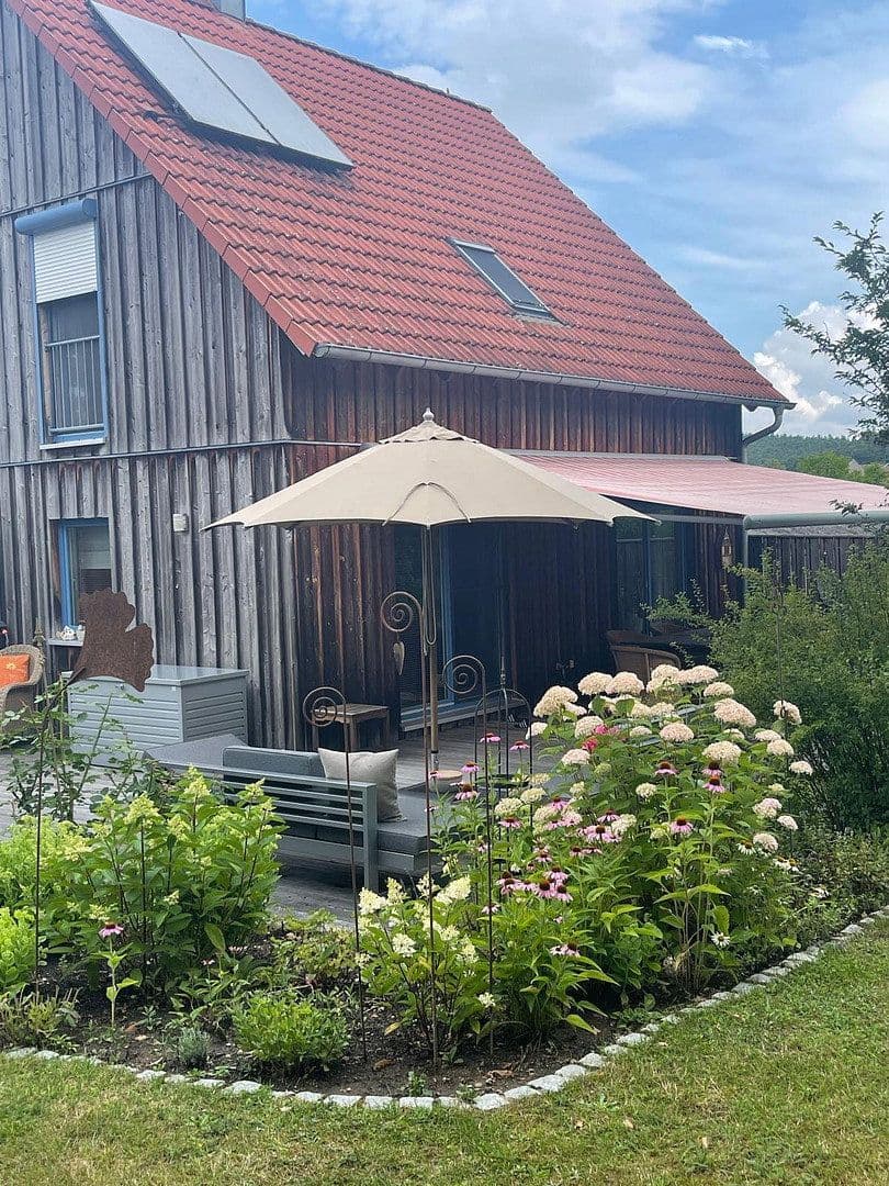 Prodej domu 100 m², pozemek 900 m², Wilhelmsdorf, Bavorsko Prodej domu 100 m², pozemek 900 m², Wilhelmsdorf, Bavorsko