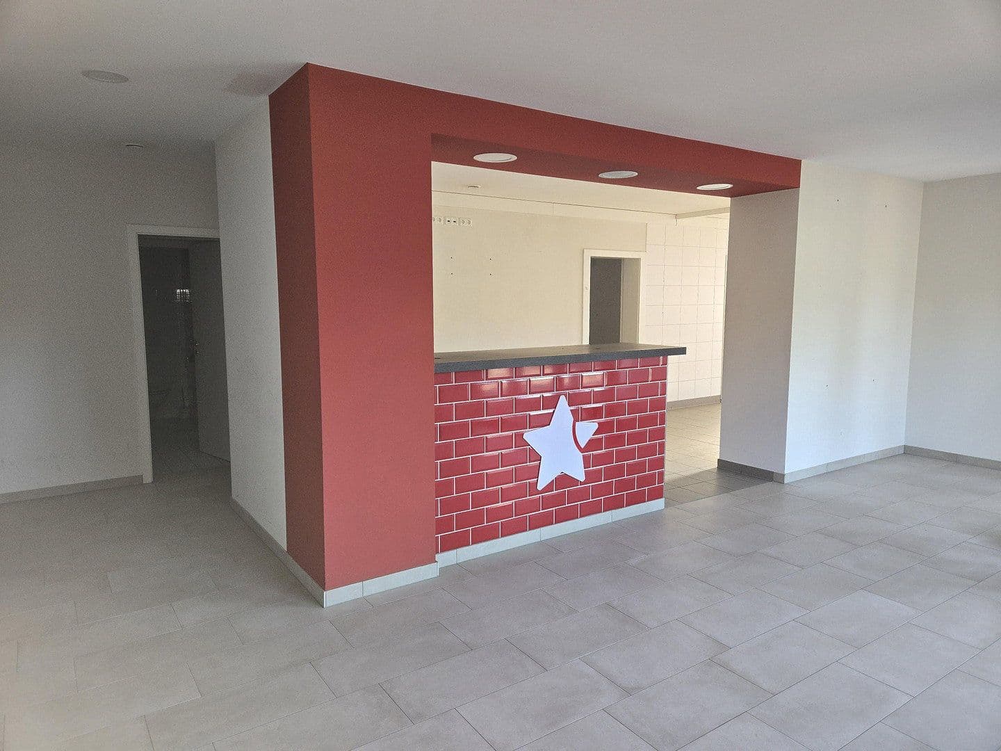 Pronájem nebytového prostoru 185 m², Windbergweg 1, Berlin, Berlín Pronájem nebytového prostoru 185 m², Windbergweg 1, Berlin, Berlín