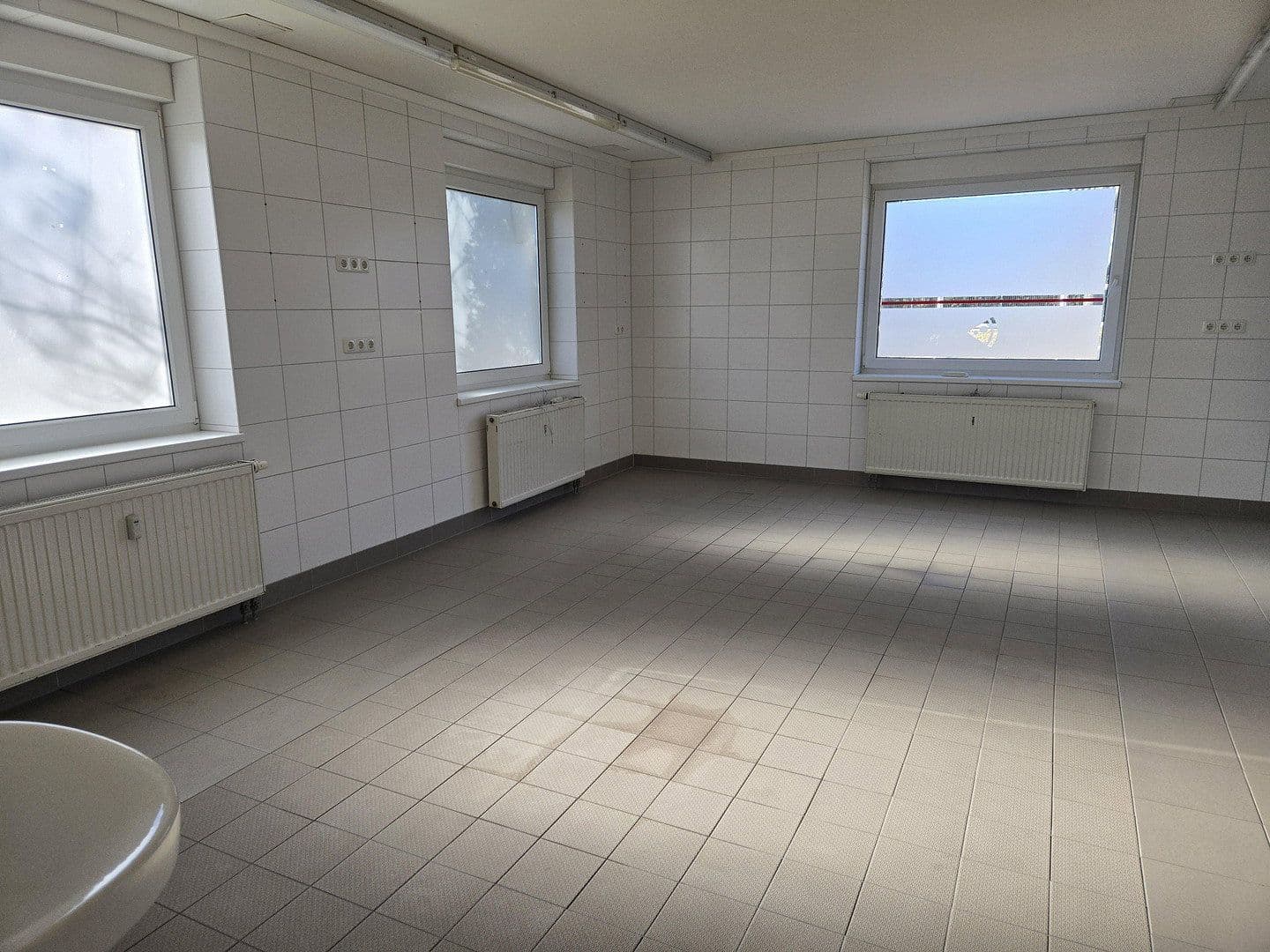 Pronájem nebytového prostoru 185 m², Windbergweg 1, Berlin, Berlín Pronájem nebytového prostoru 185 m², Windbergweg 1, Berlin, Berlín