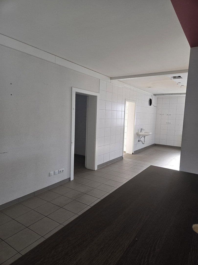 Pronájem nebytového prostoru 185 m², Windbergweg 1, Berlin, Berlín Pronájem nebytového prostoru 185 m², Windbergweg 1, Berlin, Berlín