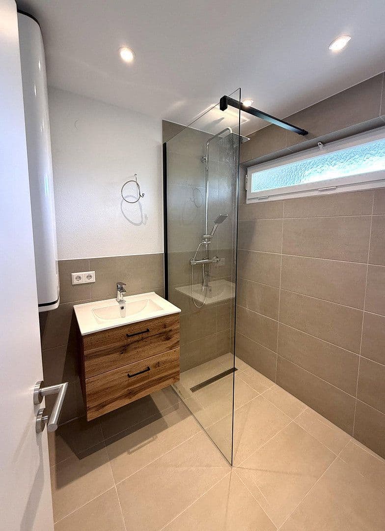 Prodej bytu 3+1 75 m², Hohenstaufenstrasse 100, Göppingen, Bádensko-Württembersko Prodej bytu 3+1 75 m², Hohenstaufenstrasse 100, Göppingen, Bádensko-Württembersko