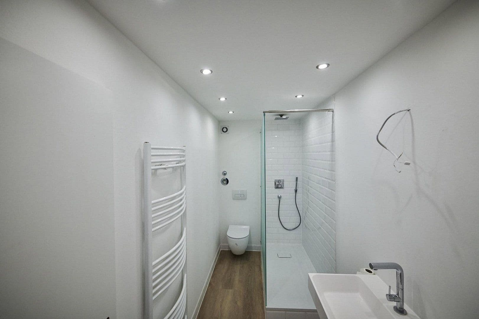 Pronájem bytu 3+kk 96 m², Düsseldorf, Severní Porýní-Vestfálsko Pronájem bytu 3+kk 96 m², Düsseldorf, Severní Porýní-Vestfálsko