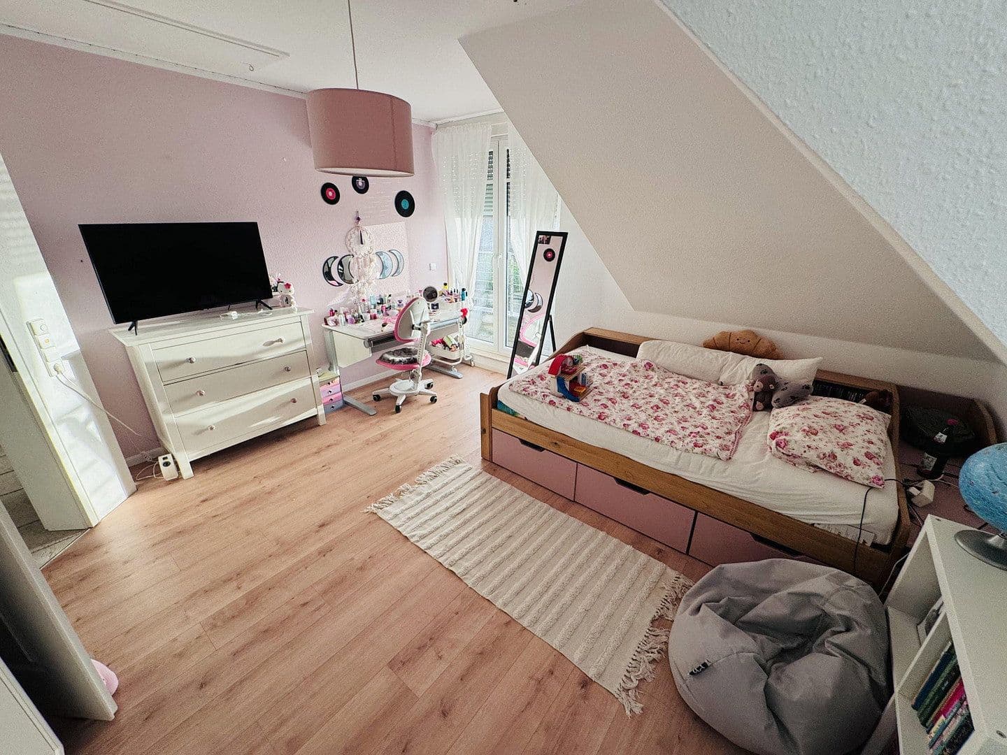 Prodej domu 180 m², pozemek 550 m², Seelze, Dolní Sasko Prodej domu 180 m², pozemek 550 m², Seelze, Dolní Sasko
