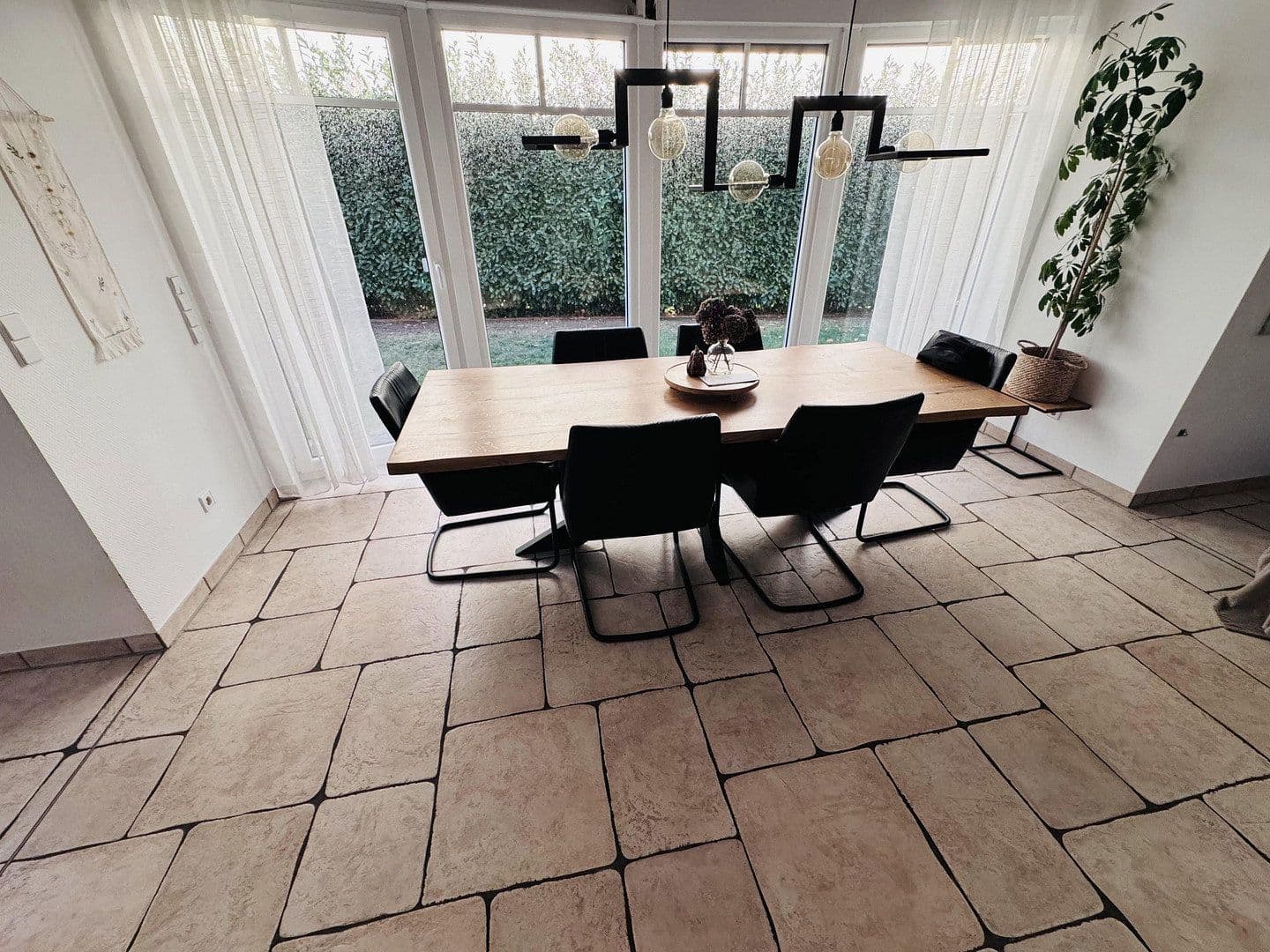 Prodej domu 180 m², pozemek 550 m², Seelze, Dolní Sasko Prodej domu 180 m², pozemek 550 m², Seelze, Dolní Sasko