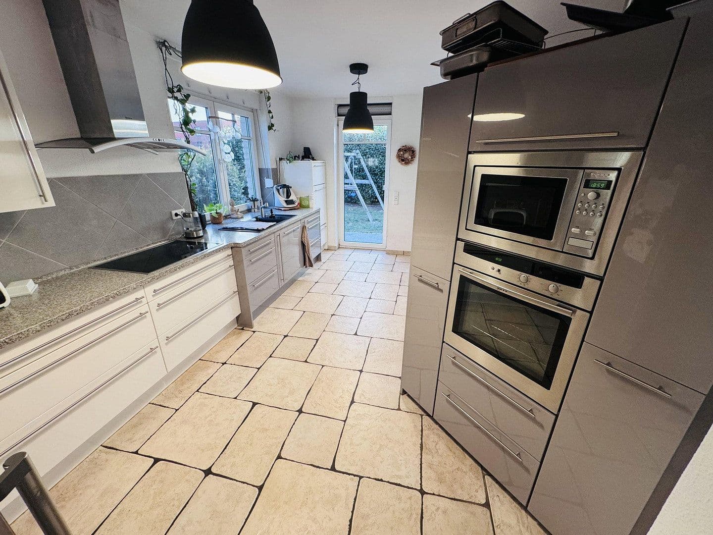 Prodej domu 180 m², pozemek 550 m², Seelze, Dolní Sasko Prodej domu 180 m², pozemek 550 m², Seelze, Dolní Sasko