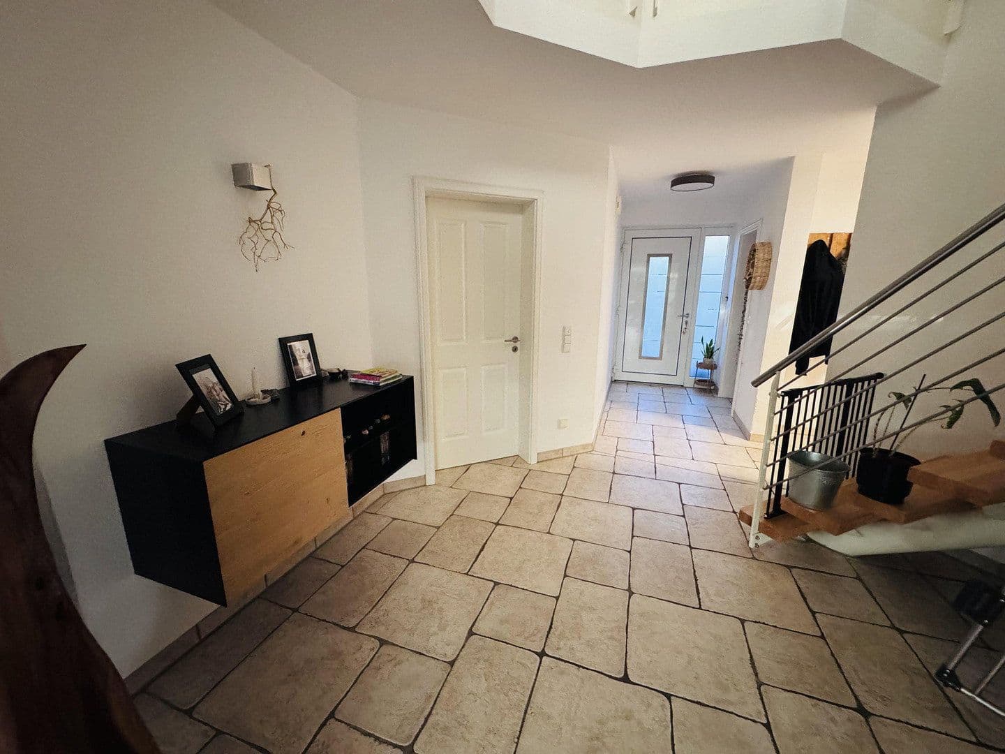 Prodej domu 180 m², pozemek 550 m², Seelze, Dolní Sasko Prodej domu 180 m², pozemek 550 m², Seelze, Dolní Sasko