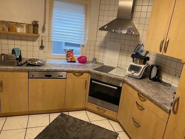 Pronájem bytu 2+1 51 m², Hohenkreuzweg 0, Esslingen am Neckar, Bádensko-Württembersko Pronájem bytu 2+1 51 m², Hohenkreuzweg 0, Esslingen am Neckar, Bádensko-Württembersko