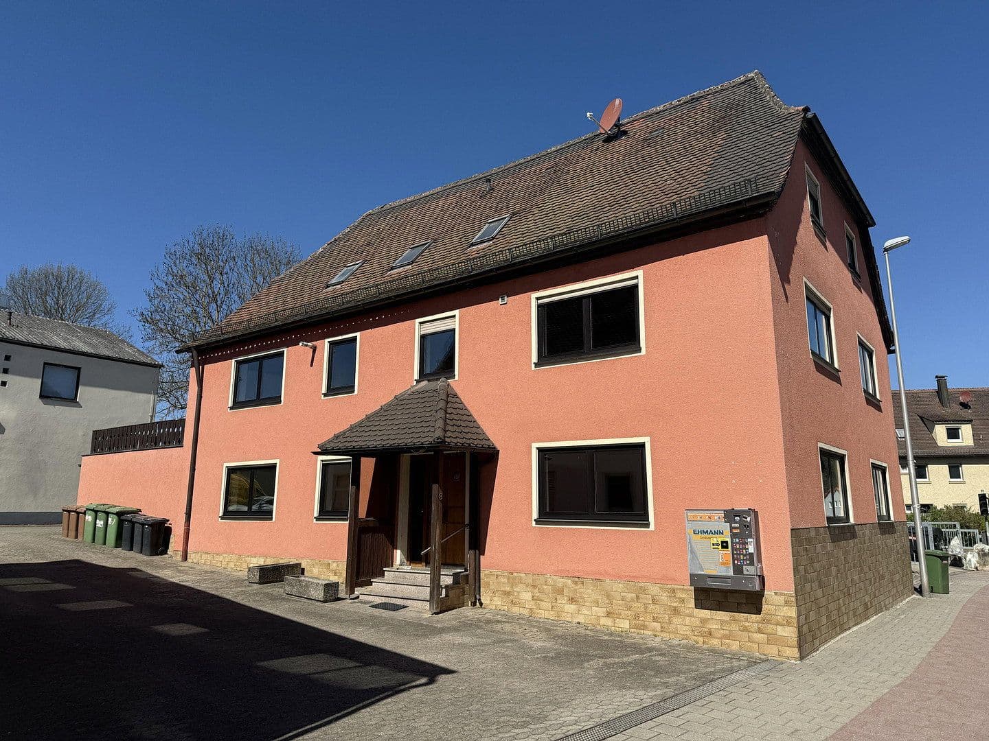 Prodej domu 320 m², pozemek 551 m², Ansbach, Bavorsko Prodej domu 320 m², pozemek 551 m², Ansbach, Bavorsko
