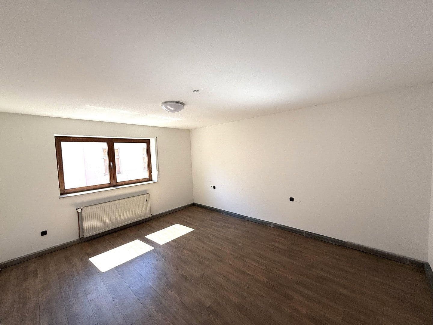 Prodej domu 320 m², pozemek 551 m², Ansbach, Bavorsko Prodej domu 320 m², pozemek 551 m², Ansbach, Bavorsko