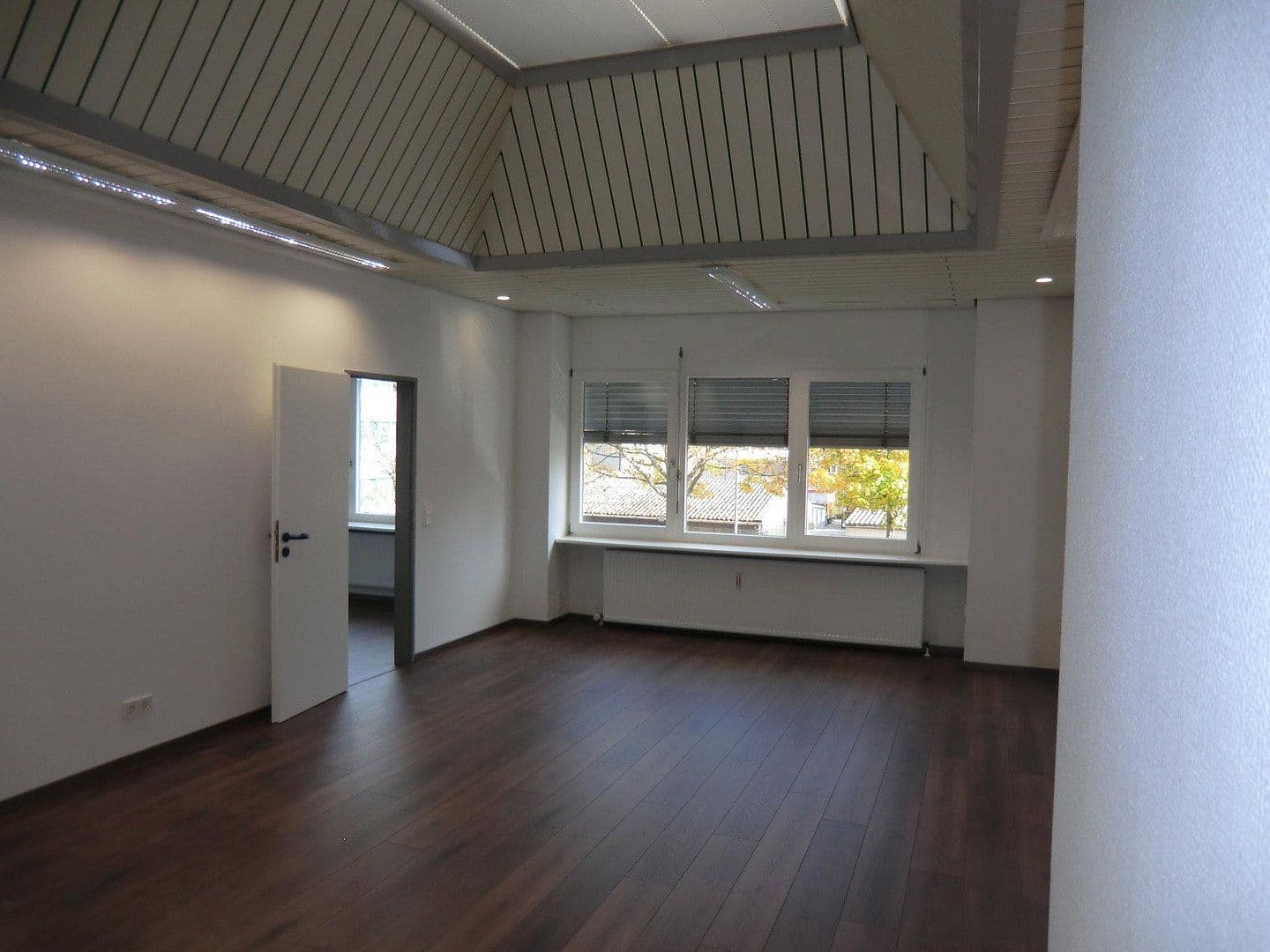 Pronájem kanceláře 112 m², Maybachstr. 3, Karlsruhe, Bádensko-Württembersko Pronájem kanceláře 112 m², Maybachstr. 3, Karlsruhe, Bádensko-Württembersko