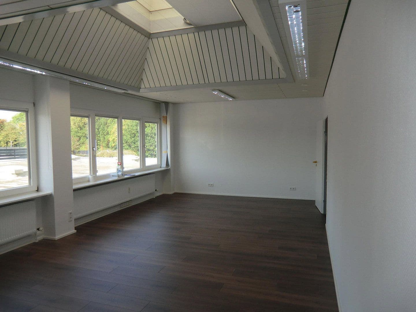 Pronájem kanceláře 112 m², Maybachstr. 3, Karlsruhe, Bádensko-Württembersko Pronájem kanceláře 112 m², Maybachstr. 3, Karlsruhe, Bádensko-Württembersko