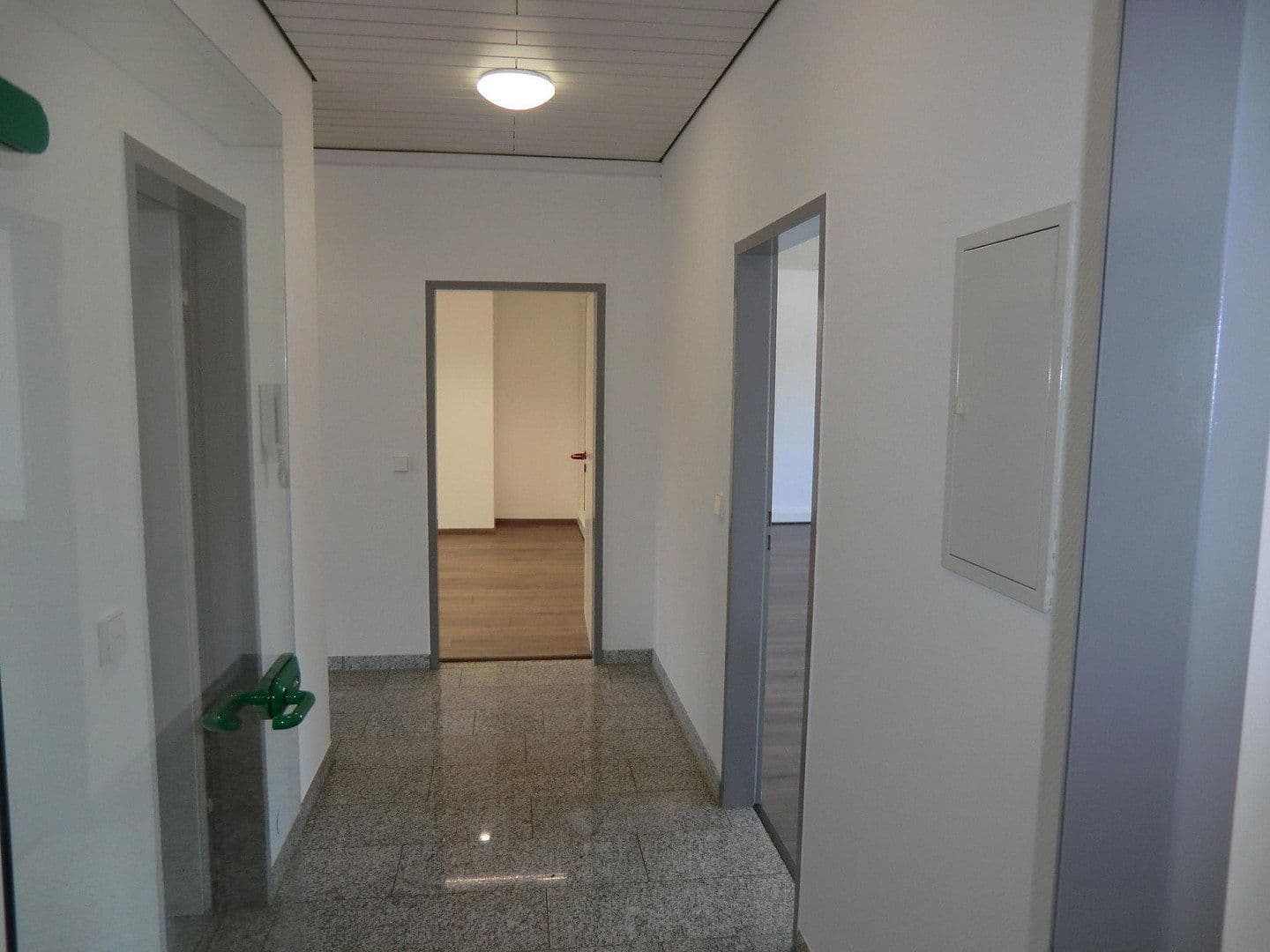 Pronájem kanceláře 112 m², Maybachstr. 3, Karlsruhe, Bádensko-Württembersko Pronájem kanceláře 112 m², Maybachstr. 3, Karlsruhe, Bádensko-Württembersko