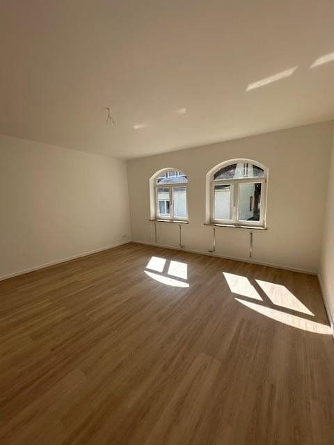 Pronájem bytu 3+1 83 m², Waldstromerstr. 18, Nürnberg, Bavorsko Pronájem bytu 3+1 83 m², Waldstromerstr. 18, Nürnberg, Bavorsko