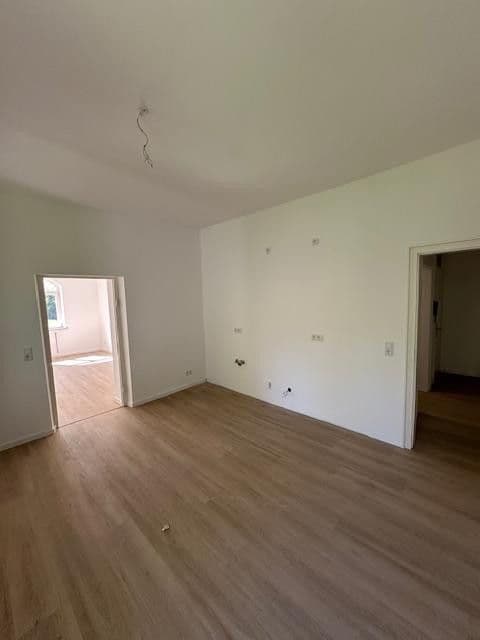 Pronájem bytu 3+1 83 m², Waldstromerstr. 18, Nürnberg, Bavorsko Pronájem bytu 3+1 83 m², Waldstromerstr. 18, Nürnberg, Bavorsko