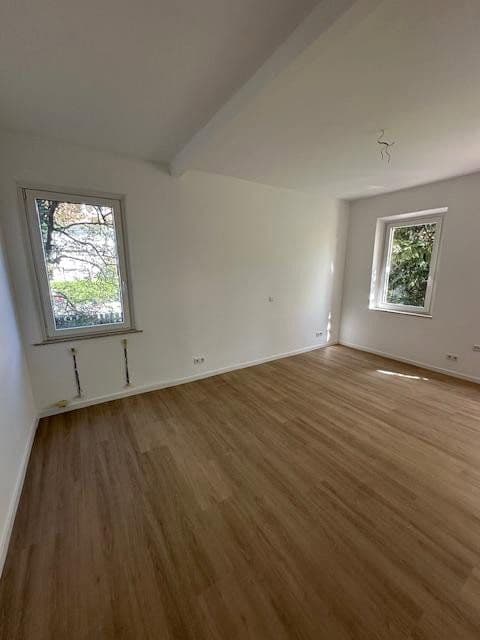 Pronájem bytu 3+1 83 m², Waldstromerstr. 18, Nürnberg, Bavorsko Pronájem bytu 3+1 83 m², Waldstromerstr. 18, Nürnberg, Bavorsko