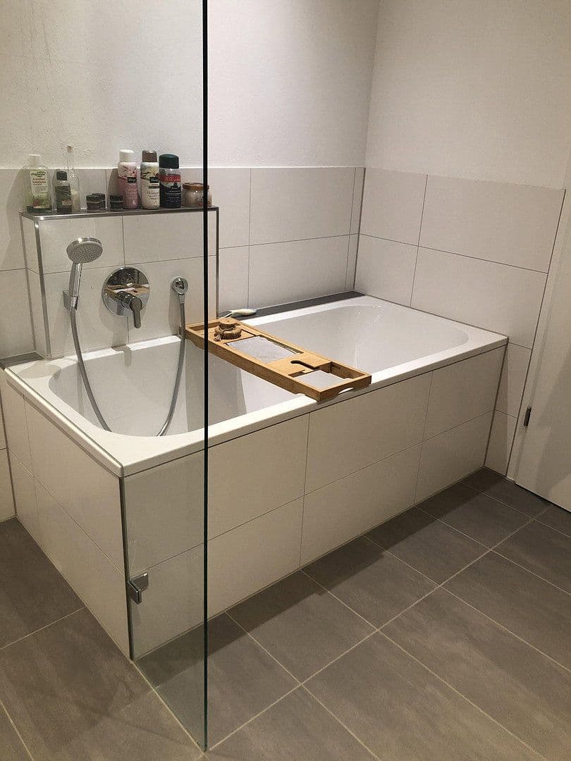 Pronájem bytu 4+kk 114 m², Tübinger Straße 6, Nagold, Bádensko-Württembersko Pronájem bytu 4+kk 114 m², Tübinger Straße 6, Nagold, Bádensko-Württembersko