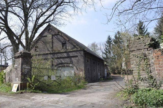Prodej domu 225 m², pozemek 5.196 m², Zur Hunnenboke 9, Dortmund Bodelschwingh, Severní Porýní-Vestfálsko Prodej domu 225 m², pozemek 5.196 m², Zur Hunnenboke 9, Dortmund Bodelschwingh, Severní Porýní-Vestfálsko