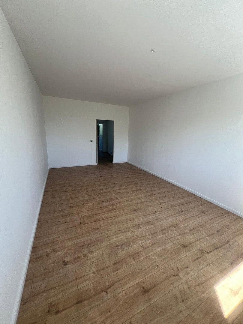 Pronájem bytu 3+1 70 m², Alfred-Haude-Straße 27, Neubrandenburg, Mecklenburg-Vorpommern Pronájem bytu 3+1 70 m², Alfred-Haude-Straße 27, Neubrandenburg, Mecklenburg-Vorpommern