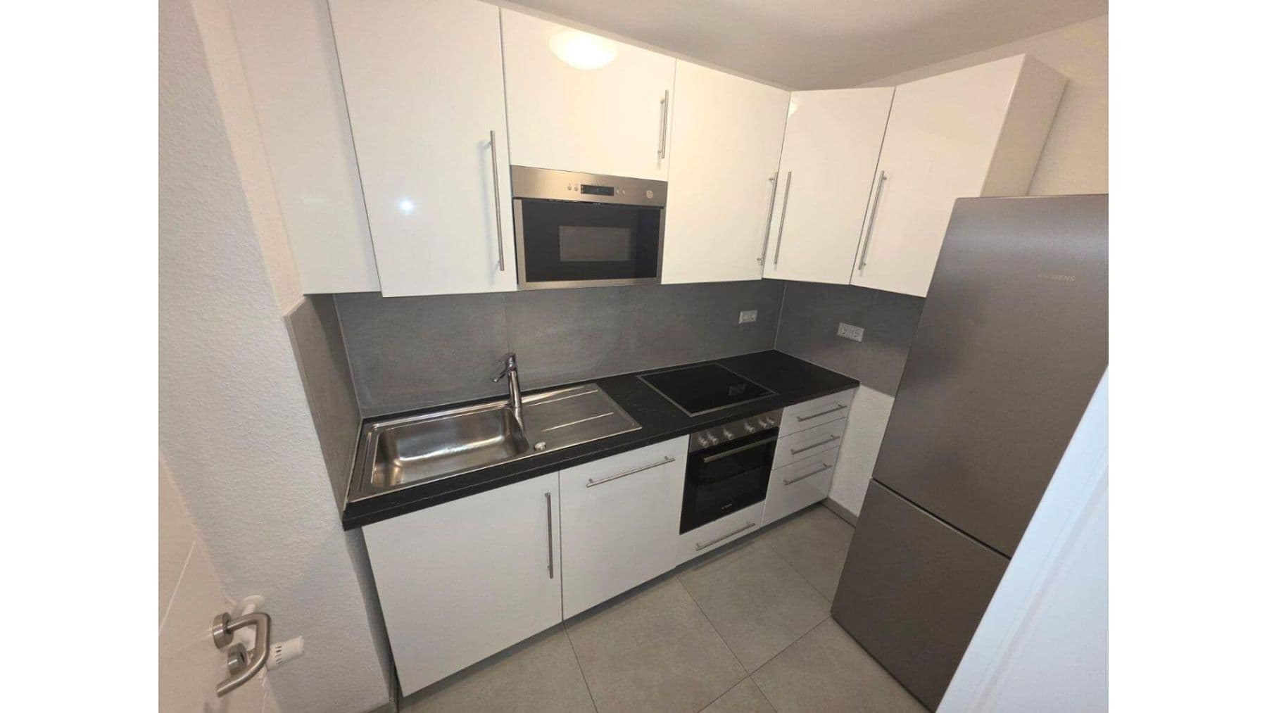 Prodej bytu 2+1 43 m², Karlsruhe, Bádensko-Württembersko Prodej bytu 2+1 43 m², Karlsruhe, Bádensko-Württembersko