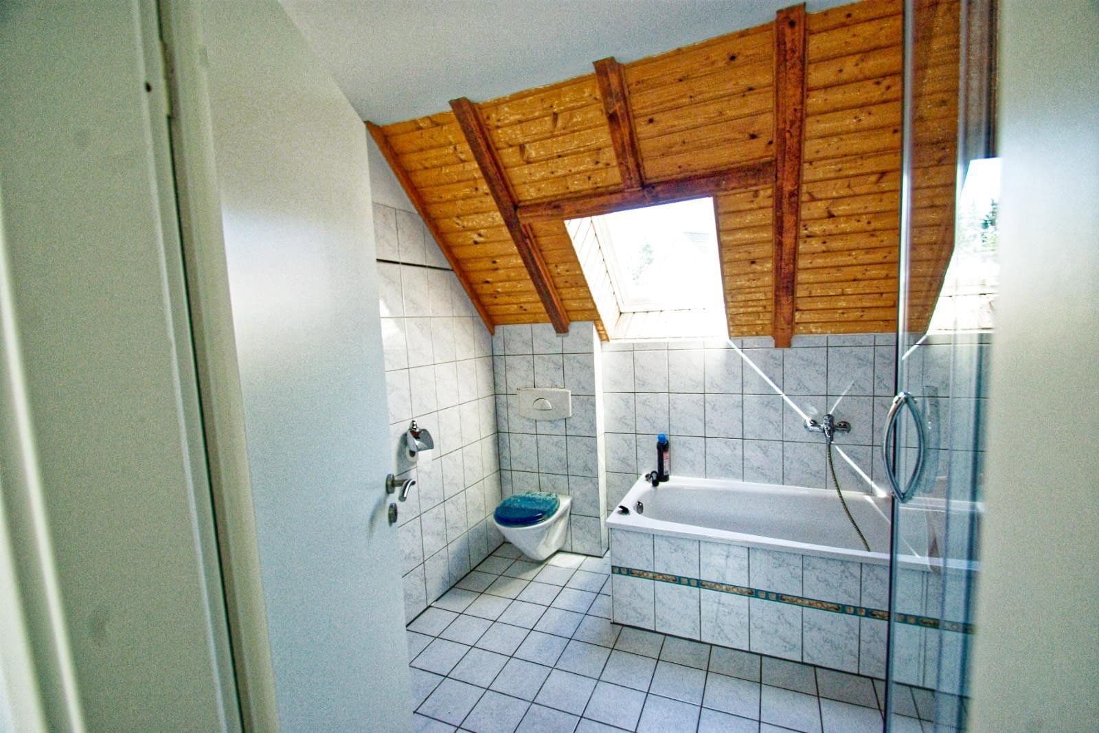 Prodej domu 107 m², pozemek 332 m², Mehren, Porýní-Falc Prodej domu 107 m², pozemek 332 m², Mehren, Porýní-Falc