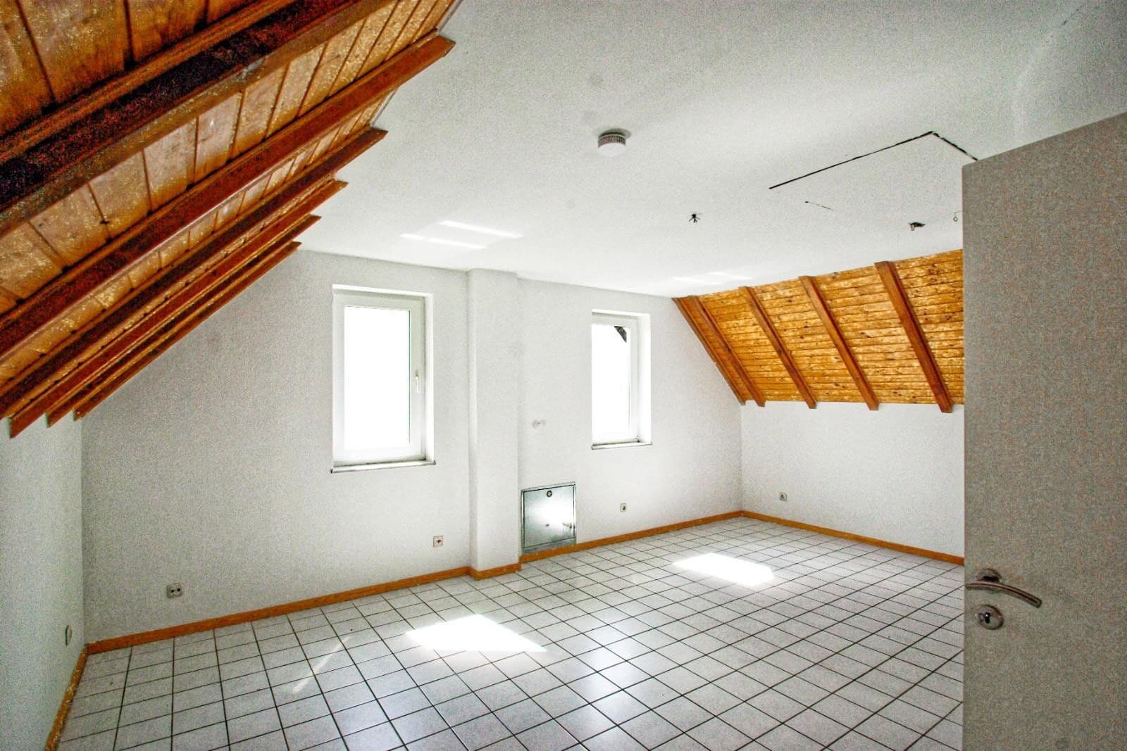 Prodej domu 107 m², pozemek 332 m², Mehren, Porýní-Falc Prodej domu 107 m², pozemek 332 m², Mehren, Porýní-Falc