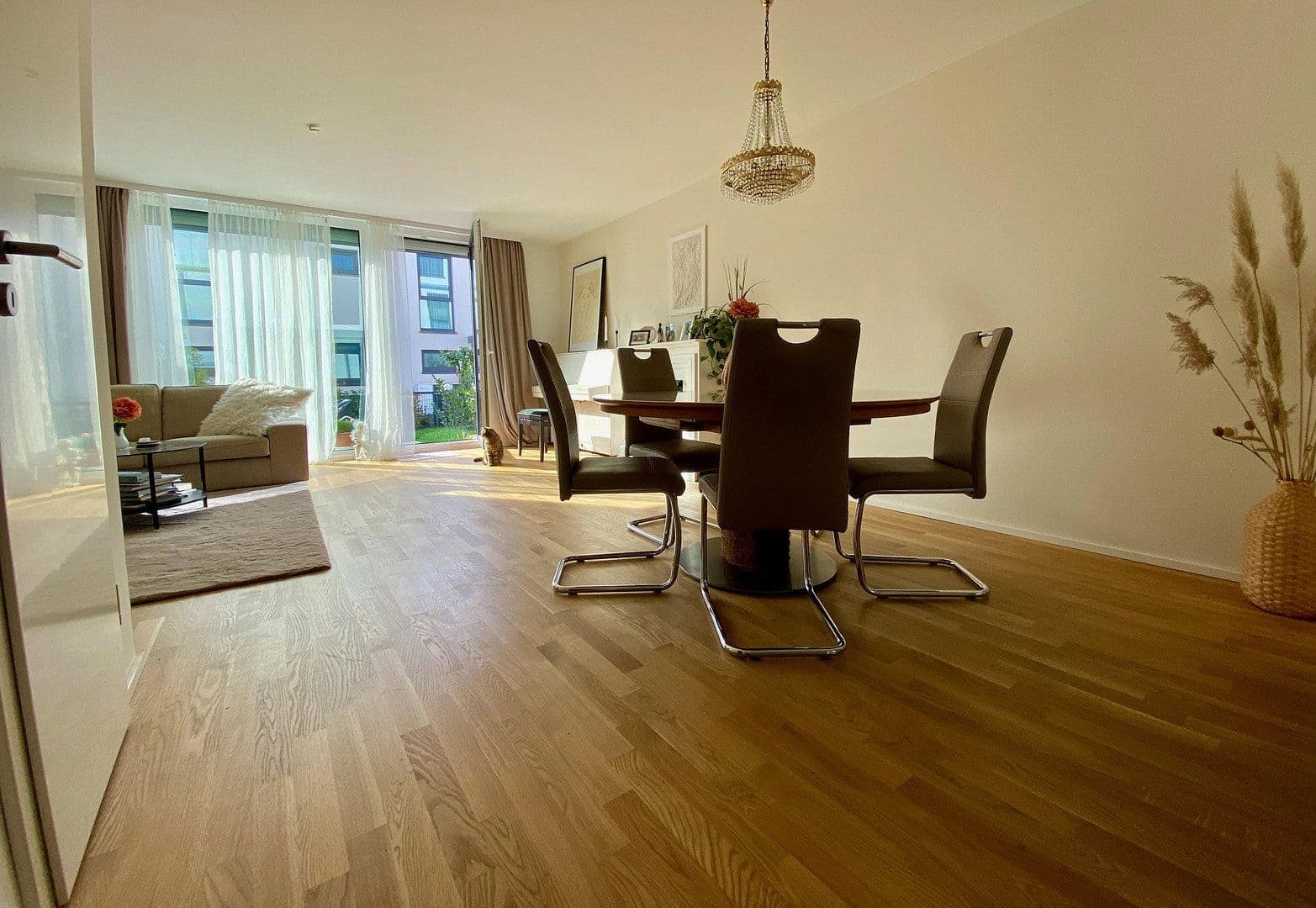 Pronájem domu 139 m², pozemek 122 m², Rotkehlchenweg 134, Wiesbaden, Hessen Pronájem domu 139 m², pozemek 122 m², Rotkehlchenweg 134, Wiesbaden, Hessen