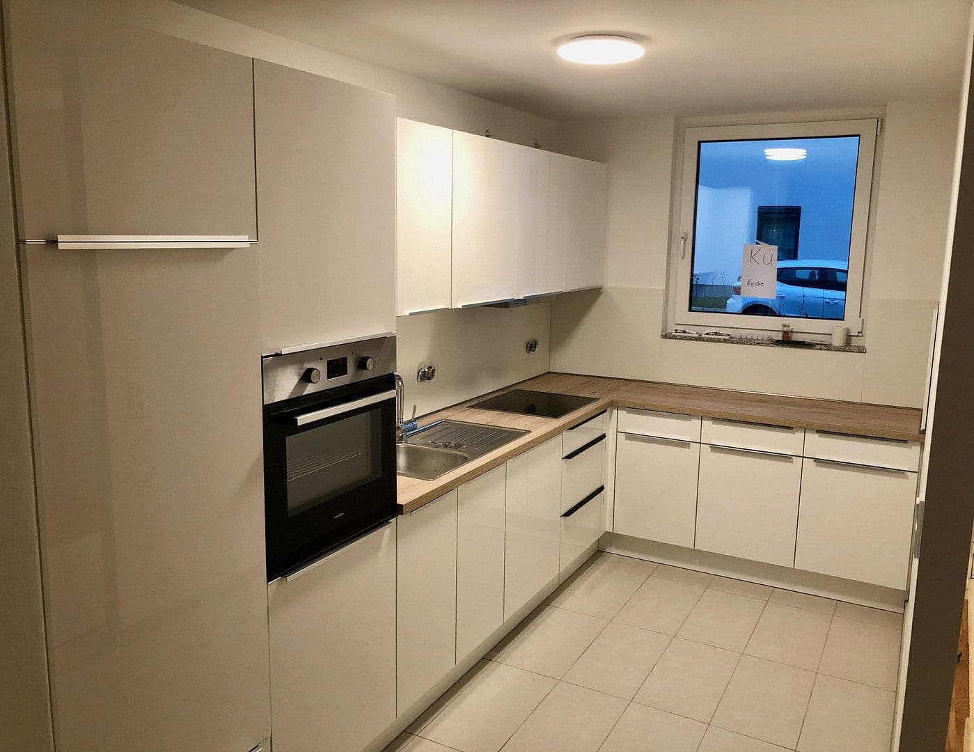 Pronájem domu 139 m², pozemek 122 m², Rotkehlchenweg 134, Wiesbaden, Hessen Pronájem domu 139 m², pozemek 122 m², Rotkehlchenweg 134, Wiesbaden, Hessen