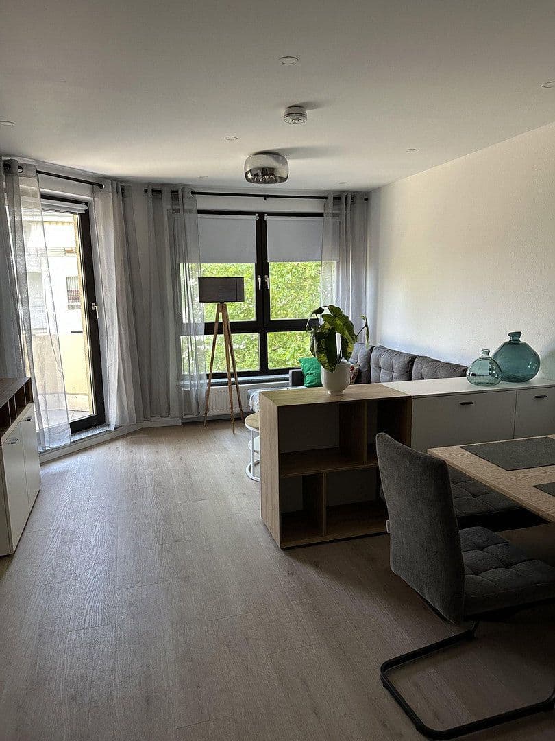 Pronájem bytu 1+kk 45 m², Michael-Müller-Ring 21, Mainz, Porýní-Falc Pronájem bytu 1+kk 45 m², Michael-Müller-Ring 21, Mainz, Porýní-Falc