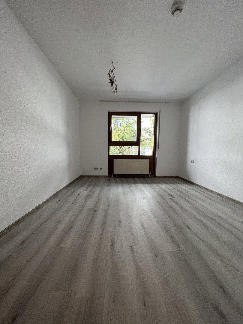 Pronájem bytu 3+1 88 m², Wilhelmstr. 37, Böblingen, Bádensko-Württembersko Pronájem bytu 3+1 88 m², Wilhelmstr. 37, Böblingen, Bádensko-Württembersko