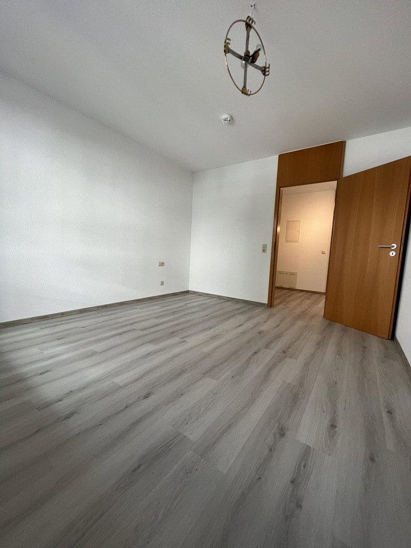 Pronájem bytu 3+1 88 m², Wilhelmstr. 37, Böblingen, Bádensko-Württembersko Pronájem bytu 3+1 88 m², Wilhelmstr. 37, Böblingen, Bádensko-Württembersko