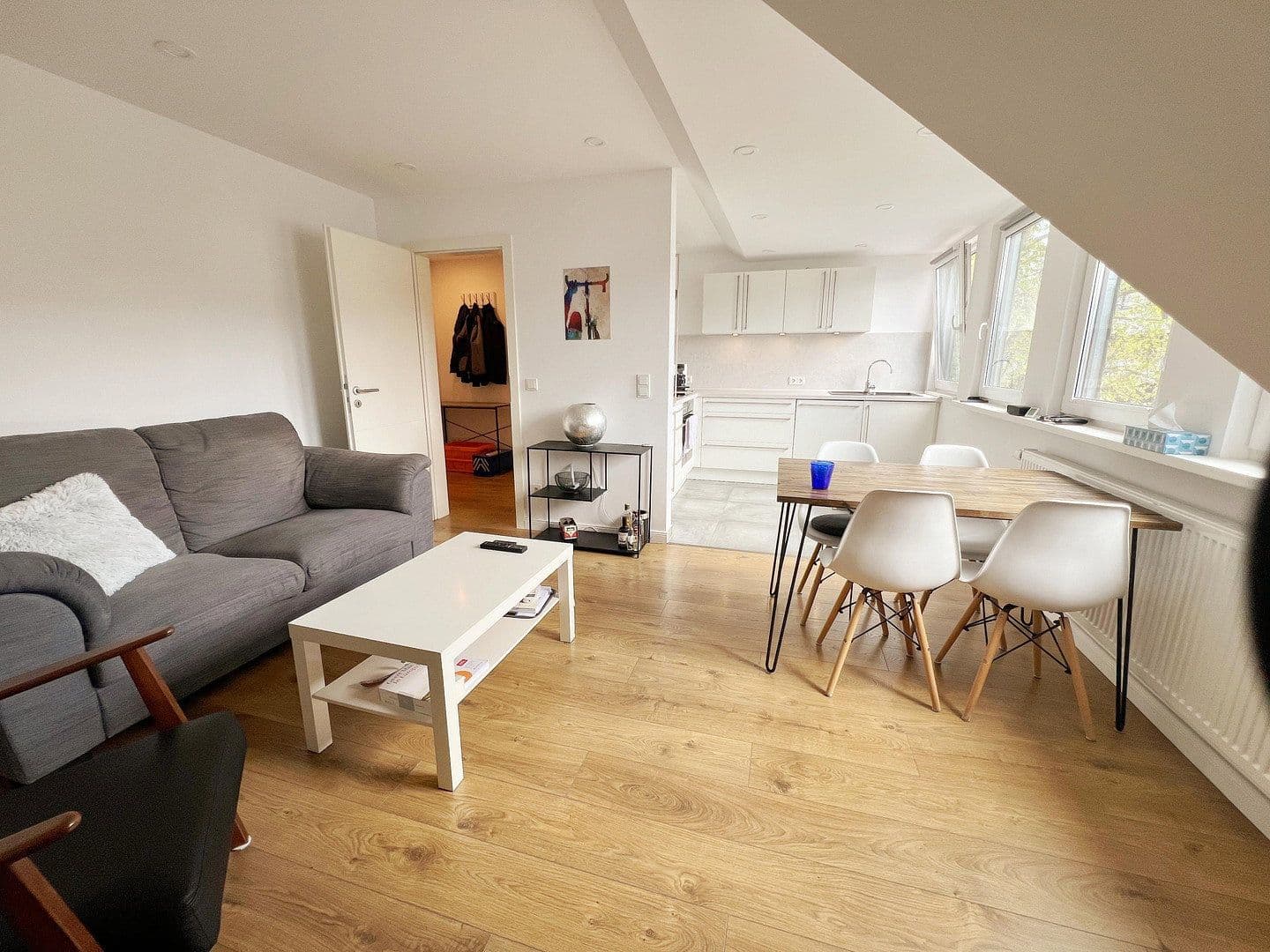 Pronájem bytu 3+1 62 m², Dottendorfer Str. 95, Bonn, Severní Porýní-Vestfálsko Pronájem bytu 3+1 62 m², Dottendorfer Str. 95, Bonn, Severní Porýní-Vestfálsko