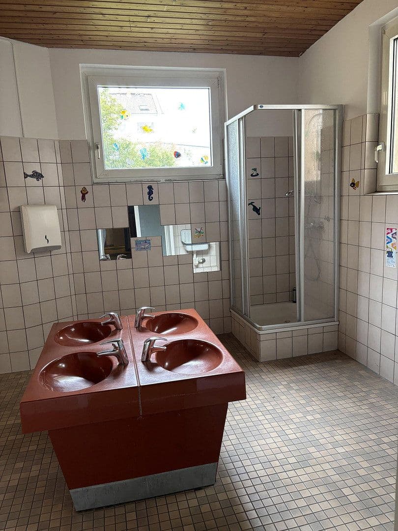 Pronájem kanceláře 246 m², Mönchwörthstraße 10-14, Mannheim, Bádensko-Württembersko Pronájem kanceláře 246 m², Mönchwörthstraße 10-14, Mannheim, Bádensko-Württembersko