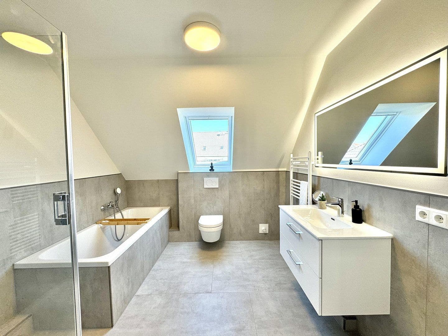 Prodej domu 127 m², pozemek 438 m², Wismar, Mecklenburg-Vorpommern Prodej domu 127 m², pozemek 438 m², Wismar, Mecklenburg-Vorpommern