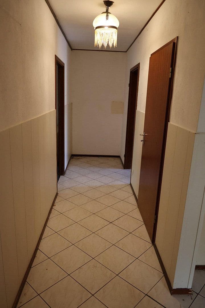 Prodej domu 165 m², pozemek 2.604 m², Moselstrasse 21, Dormagen, Severní Porýní-Vestfálsko Prodej domu 165 m², pozemek 2.604 m², Moselstrasse 21, Dormagen, Severní Porýní-Vestfálsko