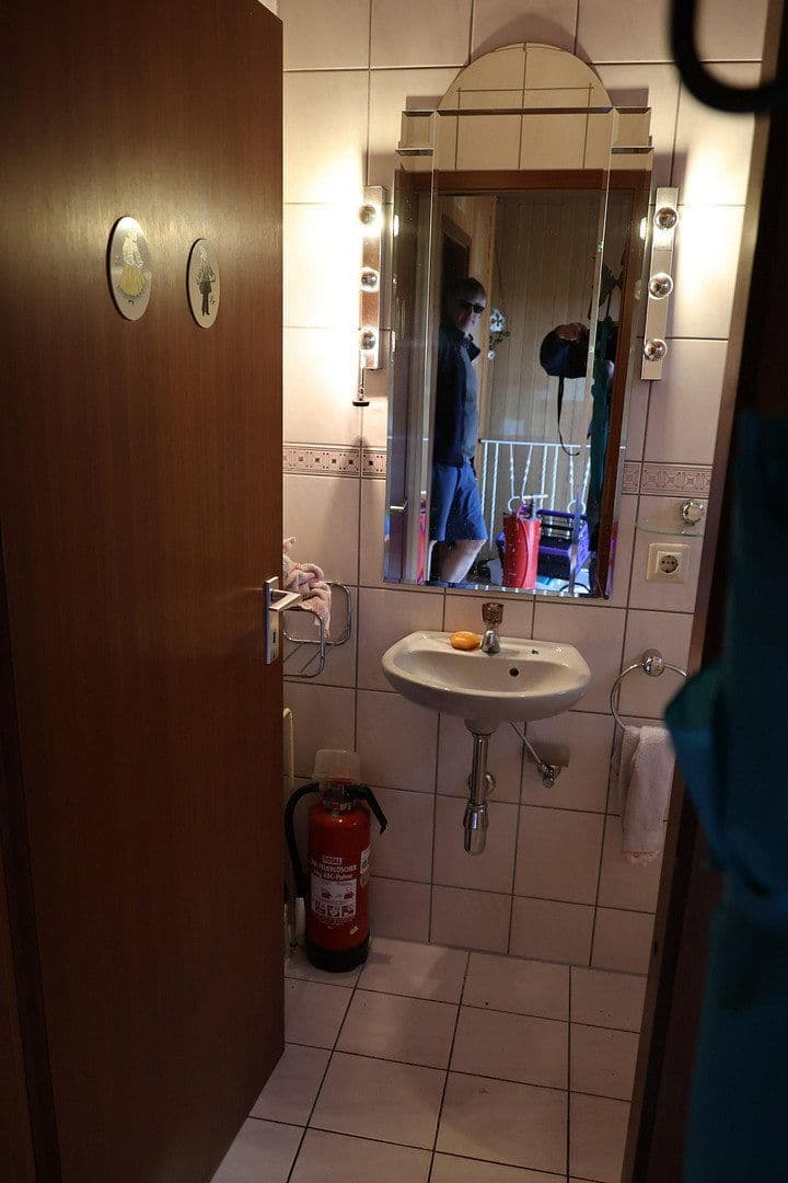 Prodej domu 165 m², pozemek 2.604 m², Moselstrasse 21, Dormagen, Severní Porýní-Vestfálsko Prodej domu 165 m², pozemek 2.604 m², Moselstrasse 21, Dormagen, Severní Porýní-Vestfálsko