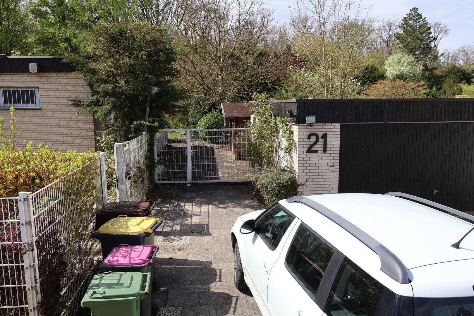 Prodej domu 165 m², pozemek 2.604 m², Moselstrasse 21, Dormagen, Severní Porýní-Vestfálsko Prodej domu 165 m², pozemek 2.604 m², Moselstrasse 21, Dormagen, Severní Porýní-Vestfálsko