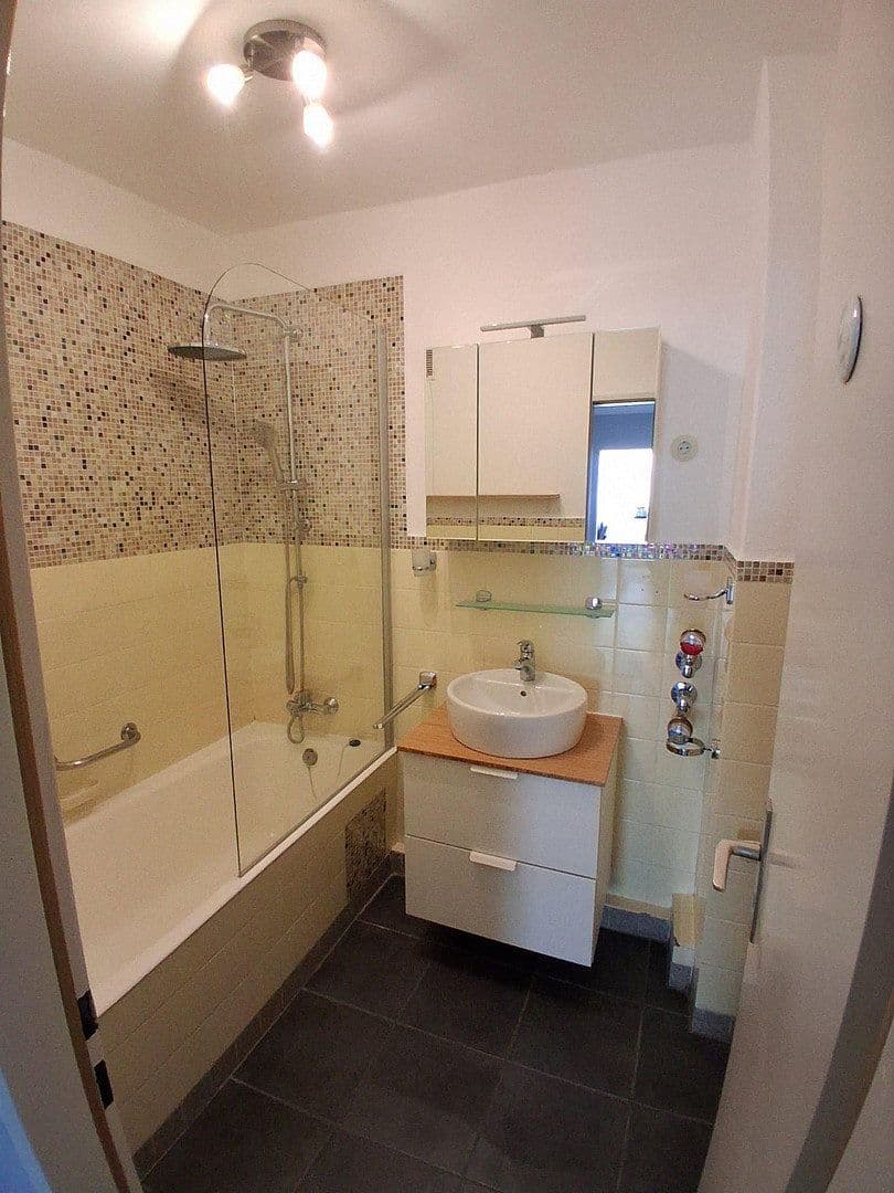 Prodej bytu 3+1 67 m², Eschenburgstrasse 33E, Lübeck, Šlesvicko-Holštýnsko Prodej bytu 3+1 67 m², Eschenburgstrasse 33E, Lübeck, Šlesvicko-Holštýnsko