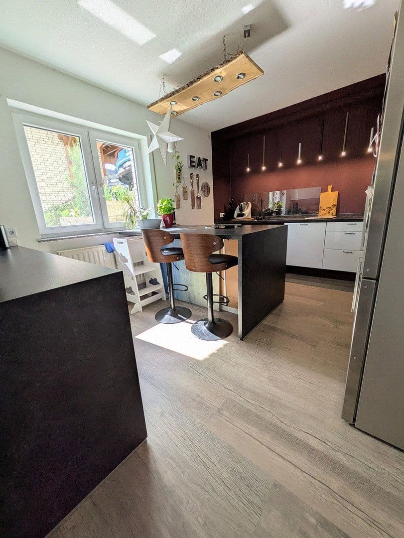 Prodej domu 299 m², pozemek 1.077 m², Gummersbach, Severní Porýní-Vestfálsko Prodej domu 299 m², pozemek 1.077 m², Gummersbach, Severní Porýní-Vestfálsko