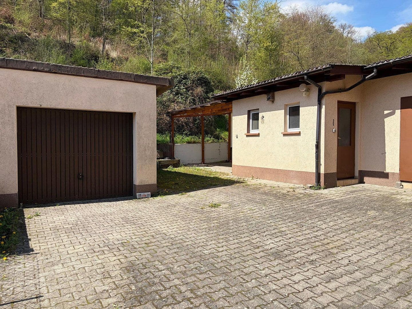 Prodej domu 83 m², pozemek 282 m², Bammental, Bádensko-Württembersko Prodej domu 83 m², pozemek 282 m², Bammental, Bádensko-Württembersko