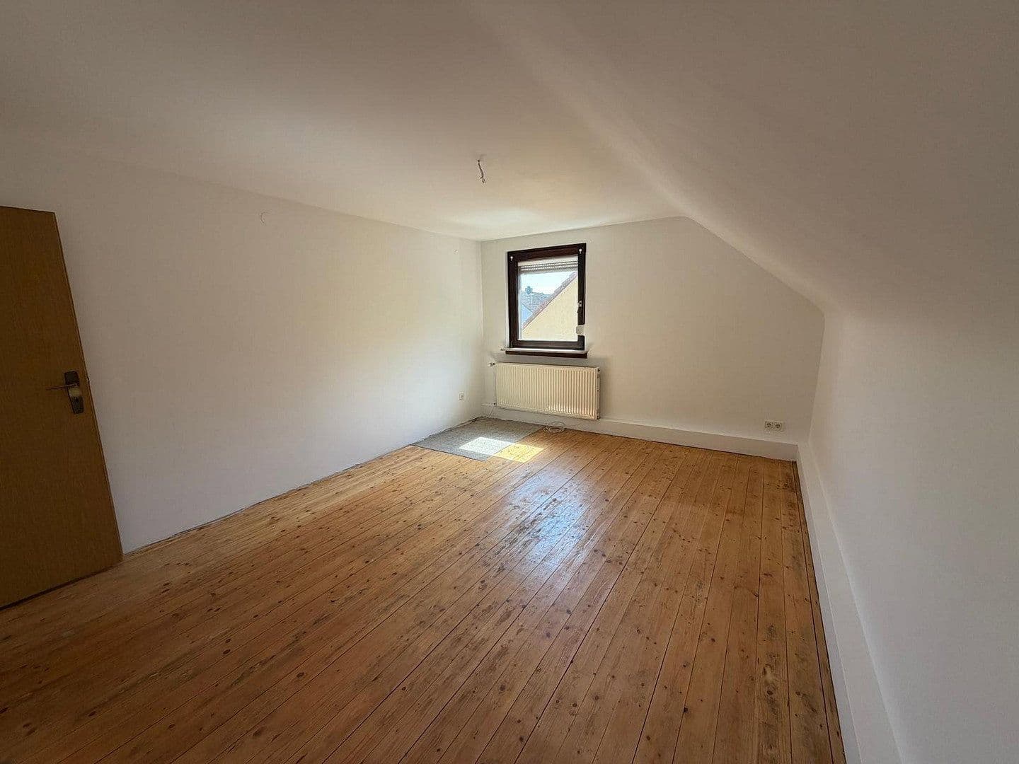 Prodej domu 83 m², pozemek 282 m², Bammental, Bádensko-Württembersko Prodej domu 83 m², pozemek 282 m², Bammental, Bádensko-Württembersko