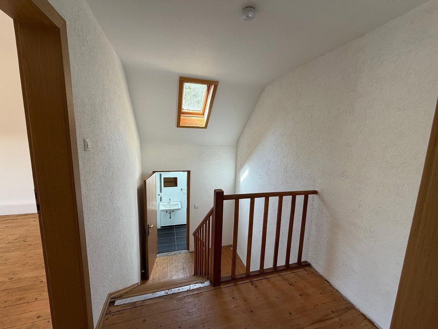 Prodej domu 83 m², pozemek 282 m², Bammental, Bádensko-Württembersko Prodej domu 83 m², pozemek 282 m², Bammental, Bádensko-Württembersko