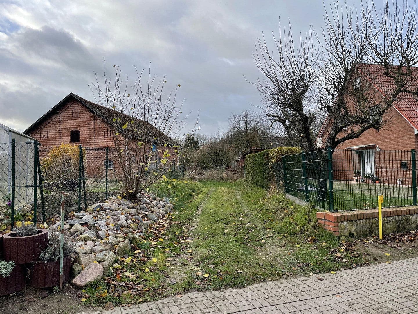 Prodej domu 300 m², pozemek 1.058 m², Dorfstrasse, Penzlin, Mecklenburg-Vorpommern Prodej domu 300 m², pozemek 1.058 m², Dorfstrasse, Penzlin, Mecklenburg-Vorpommern