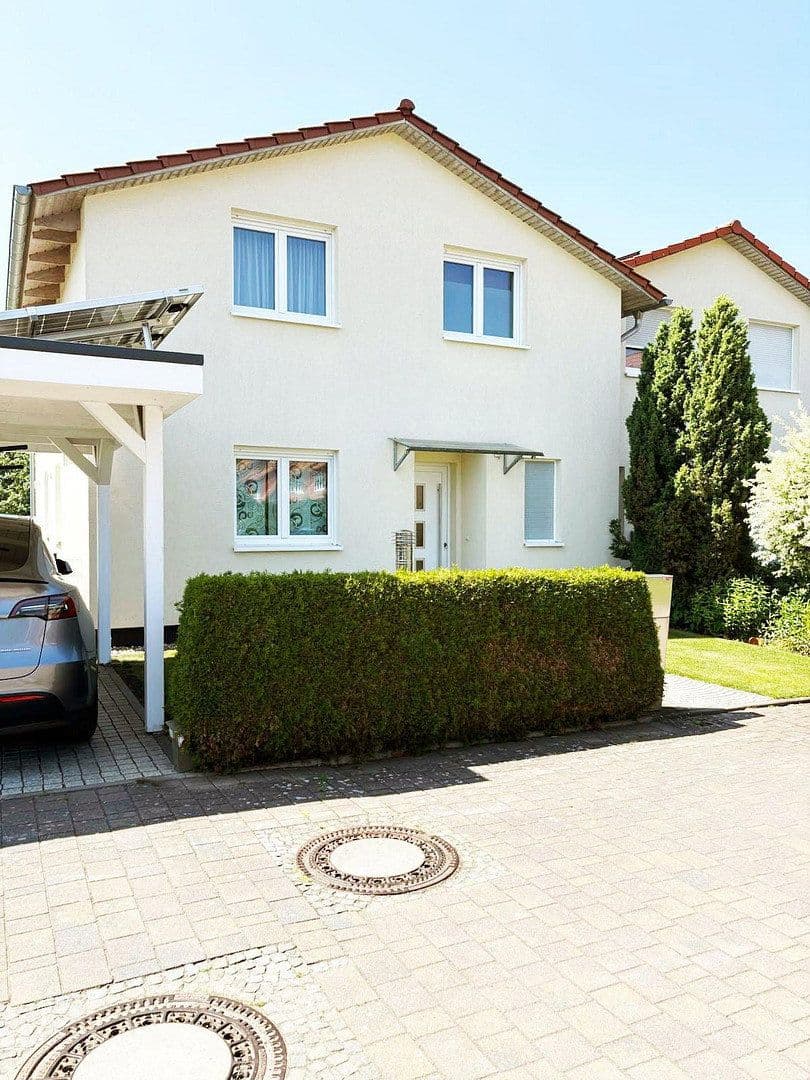 Prodej domu 230 m², pozemek 763 m², Berlin, Berlín Prodej domu 230 m², pozemek 763 m², Berlin, Berlín