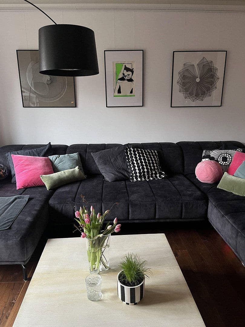 Prodej domu 150 m², pozemek 380 m², Frankfurt, Hessen Prodej domu 150 m², pozemek 380 m², Frankfurt, Hessen