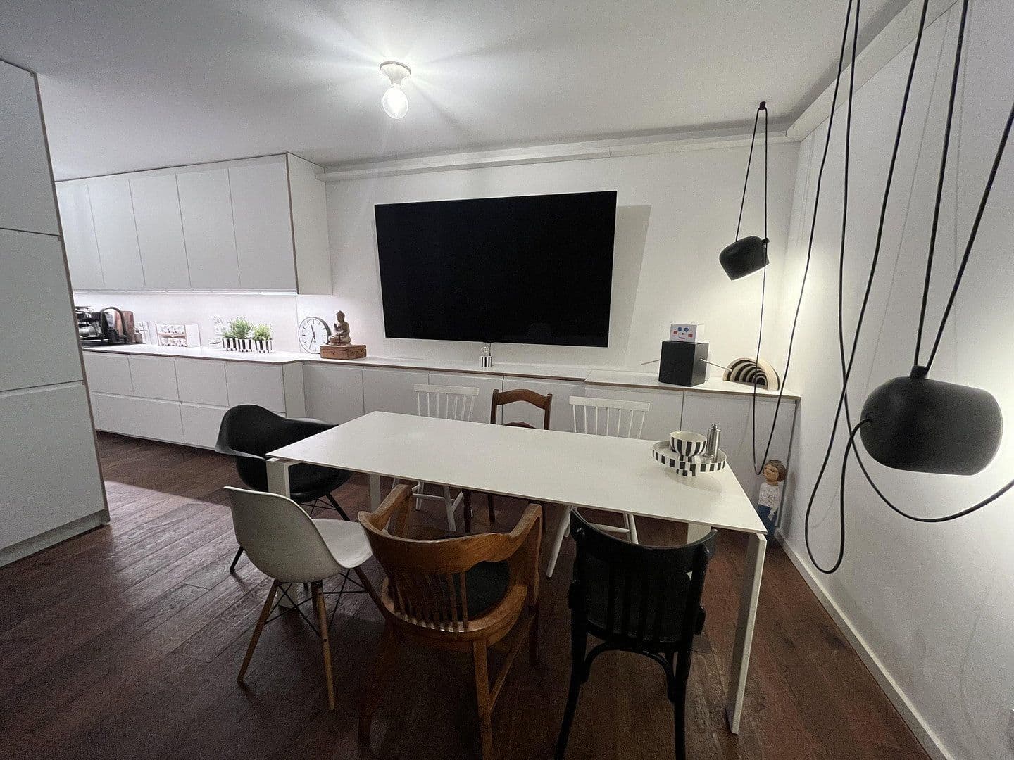 Prodej domu 150 m², pozemek 380 m², Frankfurt, Hessen Prodej domu 150 m², pozemek 380 m², Frankfurt, Hessen