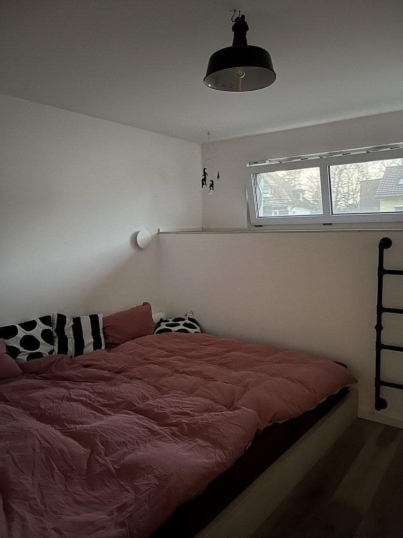 Prodej domu 150 m², pozemek 380 m², Frankfurt, Hessen Prodej domu 150 m², pozemek 380 m², Frankfurt, Hessen